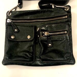 Fossil Flat Bag Black Leather Zipper Snap Compartment Adjustable Removable Strap